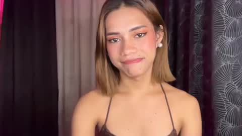 sweet_nikki03 online show from November 15, 6:15 pm