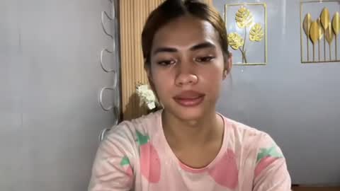 sweet_nikki03 online show from March 27, 10:15 am