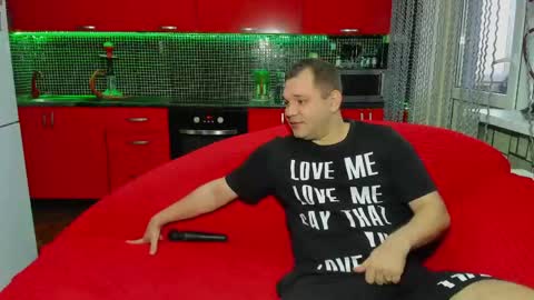 Snapshot of sweet_olga_and_dmitriy chatting on May 5, 6:21 am Olga and Dmitriy online show from May 5, 6:21 am