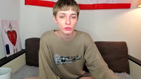 kira online show from December 8, 10:36 pm