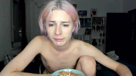 kira online show from October 26, 10:04 pm