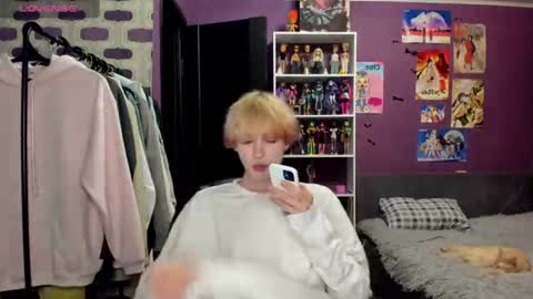 Snapshot of sweet_peach__ chatting on July 5, 7:43 pm kira online show from July 5, 7:43 pm