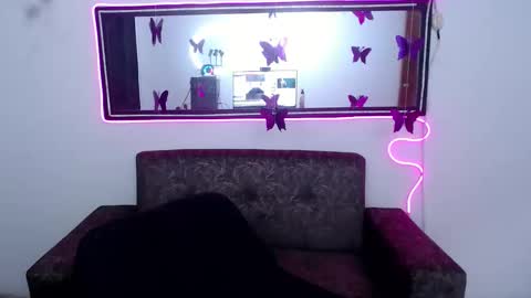 Snapshot of sweet_poison_666 chatting on December 2, 11:00 pm sweet_poison_666 online show from December 2, 11:00 pm