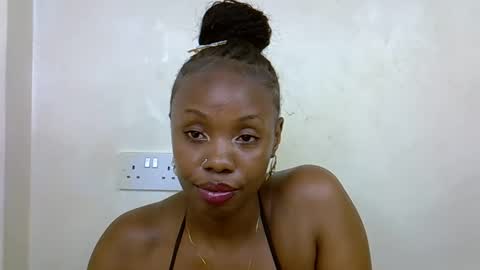 Elina online show from March 15, 4:24 pm