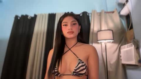 SCARLLET online show from April 28, 3:28 pm
