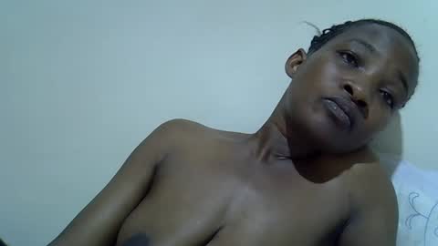 Snapshot of sweet_shari chatting on October 7, 11:40 am Princess shari online show from October 7, 11:40 am