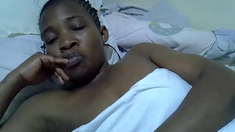 Snapshot of sweet_shari chatting on October 7, 11:46 pm Princess shari online show from October 7, 11:46 pm