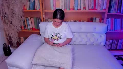 Start 18 year  Noa 19 year online show from July 17, 1:56 am