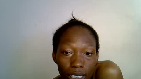 sweet_sinful online show from June 19, 9:13 am