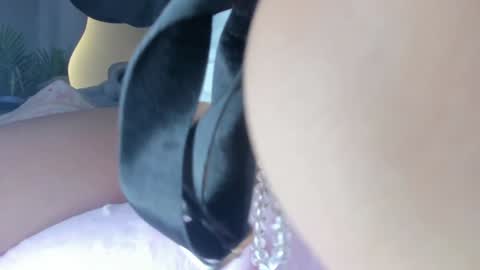 Adeline  online show from October 21, 12:39 pm