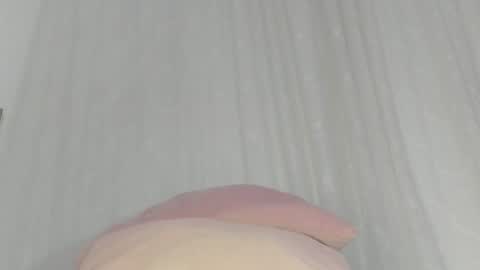 Snapshot of sweet_skiinny chatting on July 29, 12:36 pm Adeline online show from July 29, 12:36 pm