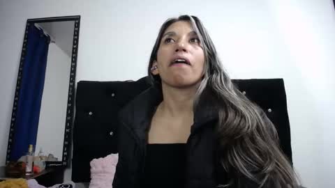 Snapshot of sweet_skylove_ chatting on June 9, 12:11 am Adriana online show from June 9, 12:11 am