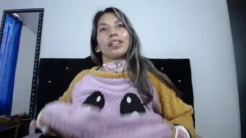 Snapshot of sweet_skylove_ chatting on July 12, 1:13 pm Adriana online show from July 12, 1:13 pm