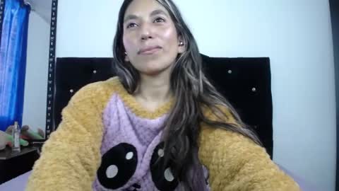 Snapshot of sweet_skylove_ chatting on July 18, 2:54 pm Adriana online show from July 18, 2:54 pm