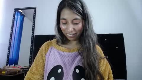 Snapshot of sweet_skylove_ chatting on July 25, 1:52 pm Adriana online show from July 25, 1:52 pm