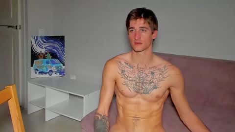 Snapshot of sweet_smith8 chatting on December 22, 11:00 am sweet_smith8 online show from December 22, 11:00 am