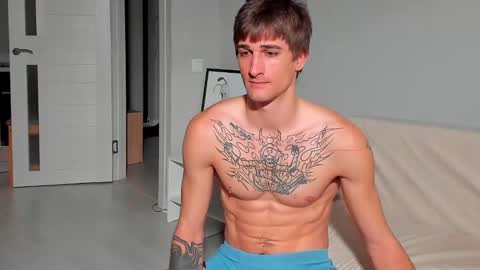 Snapshot of sweet_smith8 chatting on January 1, 7:52 am sweet_smith8 online show from January 1, 7:52 am