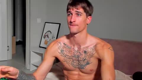 Snapshot of sweet_smith8 chatting on January 11, 4:03 pm sweet_smith8 online show from January 11, 4:03 pm