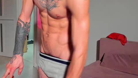 Snapshot of sweet_smith8 chatting on January 22, 6:41 pm sweet_smith8 online show from January 22, 6:41 pm
