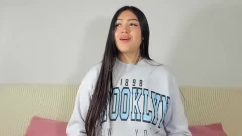 sweet_sophie_7 online show from January 24, 10:08 pm