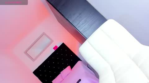 sweet_stacie online show from May 2, 2:55 pm