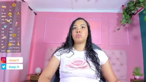 Snapshot of sweet_starxx chatting on May 13, 8:49 pm Yeileen online show from May 13, 8:49 pm