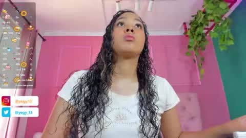 Yeileen online show from June 18, 9:08 pm