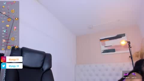Yeileen online show from July 28, 11:58 pm