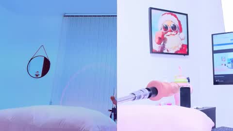 Snapshot of sweet_susie_ chatting on December 3, 9:35 pm SUSIE online show from December 3, 9:35 pm