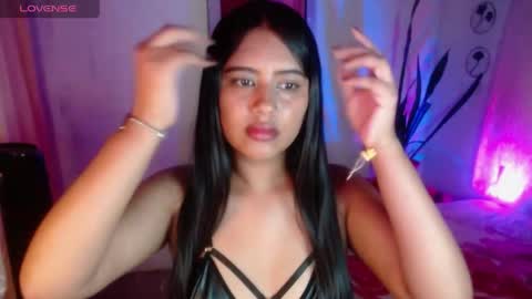 susy 222 online show from April 8, 9:37 pm