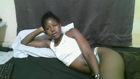 Snapshot of sweet_tattiana chatting on June 18, 10:58 pm Tatty online show from June 18, 10:58 pm