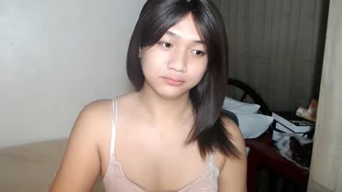 Snapshot of sweet_tenshi chatting on December 21, 2:30 am tenshi online show from December 21, 2:30 am