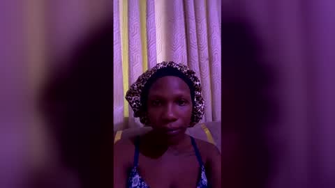 sweet_tittz online show from March 25, 5:13 am