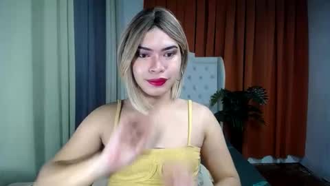 sweet_trexie online show from March 22, 2:26 am