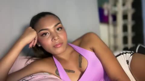 Snapshot of sweet_trishaxx chatting on May 27, 7:11 pm Trisha online show from May 27, 7:11 pm