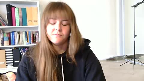 Heidi Brenner - Please check bio for schedule  FAQ online show from January 23, 4:48 pm