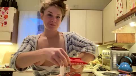 Heidi Brenner - Please check bio for schedule  FAQ online show from February 20, 10:59 pm