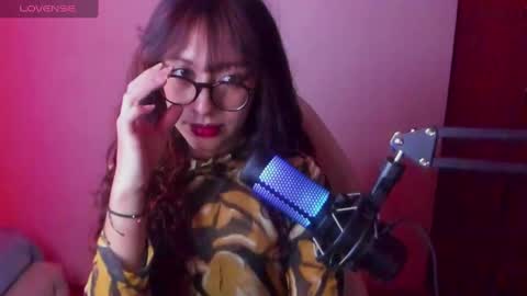 Snapshot of sweet_venus4 chatting on February 26, 2:25 pm sweet_venus4 online show from February 26, 2:25 pm