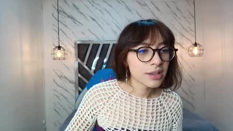 Snapshot of sweet_venus4 chatting on March 8, 12:20 pm sweet_venus4 online show from March 8, 12:20 pm