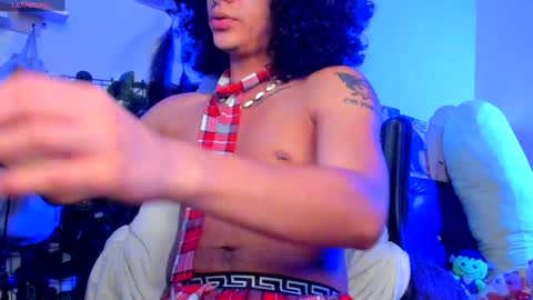 Snapshot of sweet_vond chatting on January 25, 1:21 am Steven independent model online show from January 25, 1:21 am