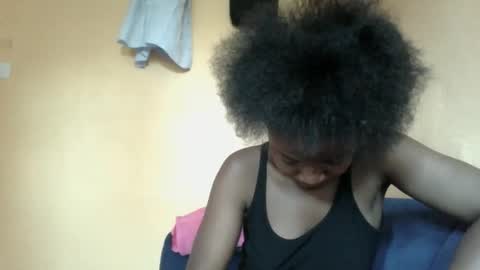 Snapshot of sweet_zella chatting on December 2, 8:52 am zellate online show from December 2, 8:52 am