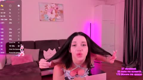 Snapshot of sweetameliaa chatting on November 15, 9:11 pm Amelia 3 - Im a naughty girl3 online show from November 15, 9:11 pm