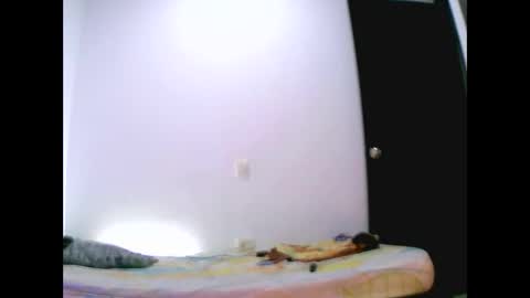 sweetapril_1991 online show from November 3, 9:16 pm