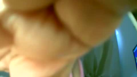 Snapshot of sweetapril_1991 chatting on November 24, 3:45 pm sweetapril_1991 online show from November 24, 3:45 pm