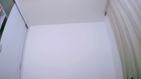 Snapshot of sweetapril_1991 chatting on November 28, 10:45 pm sweetapril_1991 online show from November 28, 10:45 pm