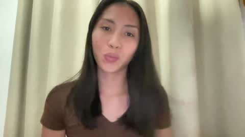 Snapshot of sweetasiancolleen chatting on July 10, 5:26 pm colleen online show from July 10, 5:26 pm