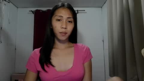 Snapshot of sweetasiancolleen chatting on July 23, 6:39 pm colleen online show from July 23, 6:39 pm
