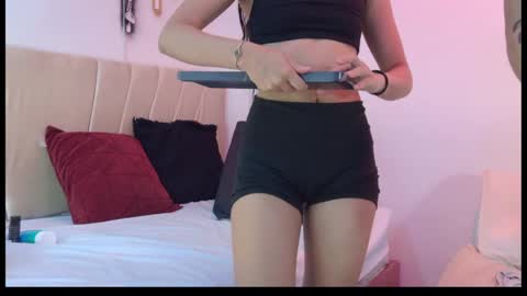 sweetauracouple online show from April 26, 12:25 pm