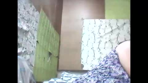 Snapshot of sweetava08 chatting on December 6, 11:44 am sweetava08 online show from December 6, 11:44 am