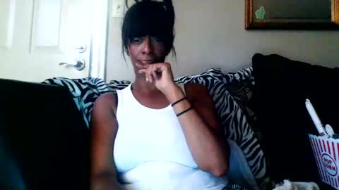 sweetaztee online show from October 15, 9:59 pm